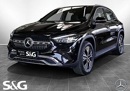 Mercedes-Benz GLA 180 PANORAMA+CARPLAY+KAMERA+KEYLESS+LED+18"