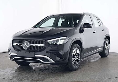 Mercedes-Benz GLA 180 Progressive RüKam+Pano+LED+18+Sitzhzg