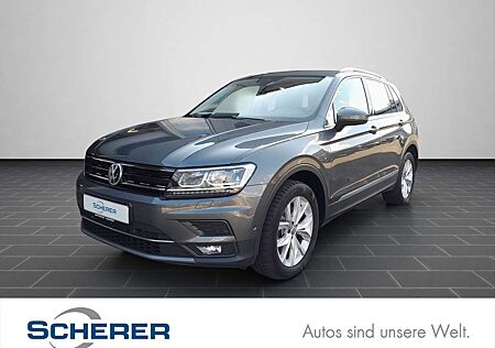 VW Tiguan Volkswagen Highline 2.0 TSI DSG 4Motion AHK Navi RFK