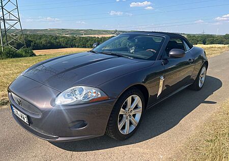 Jaguar XK8 4.2l Cabrio TOP GEPFLEGT