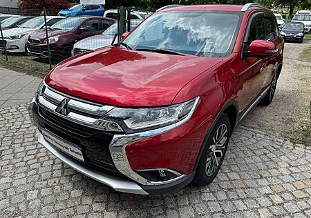 Mitsubishi Outlander 4WD Kamera360° el. Heckklappe Tempomat