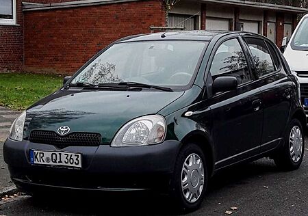 Toyota Yaris 1.0 linea sol