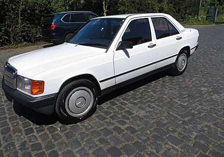 Mercedes-Benz 190