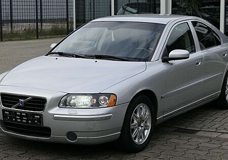 Volvo S60 2.4 Momentum MFL/Tempomat/AHK