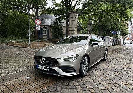 Mercedes-Benz CLA 220 d Shooting Brake 8G-DCT AMG Line