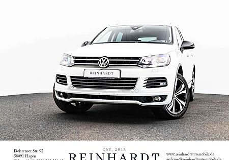 VW Touareg Volkswagen 3.0TDi R-LINE 20Z./ACC/BI-XENON/AHK/LUFT