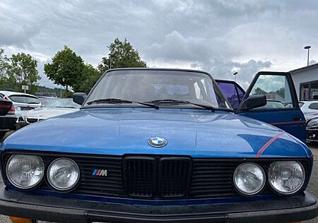 BMW 528i 528