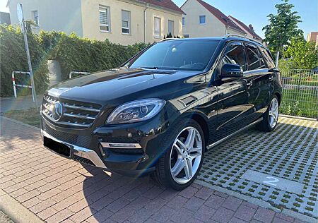 Mercedes-Benz ML 350 CDI BlueTec (166.024)