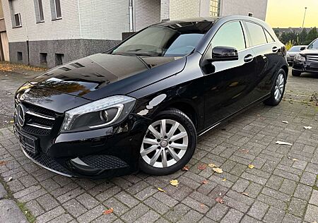 Mercedes-Benz A 180 Style*SHZ*NAV*PDC*7G Autom.Getriebe*2.Hand