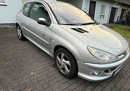Peugeot 206 90 Quiksilver