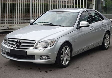Mercedes-Benz C 230 V6 W204 Avantgarde Automatik 7-Gang Comand