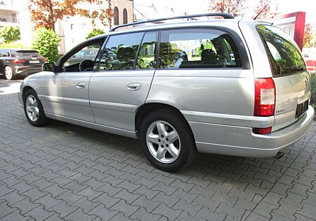 Opel Omega Caravan 2.2 16 V,orig.107.000 KM,1.Hand,Tüv neu