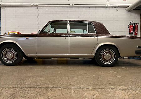 Rolls-Royce Silver Shadow II