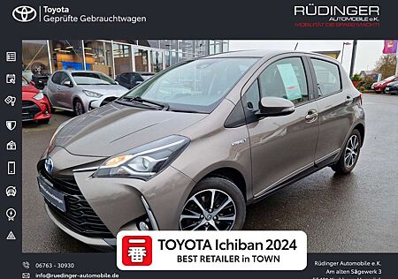 Toyota Yaris Hybrid Team Deutschlang + Navi