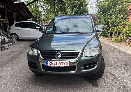 VW Touareg Volkswagen 3.0 V6 TDI DPF Aut.