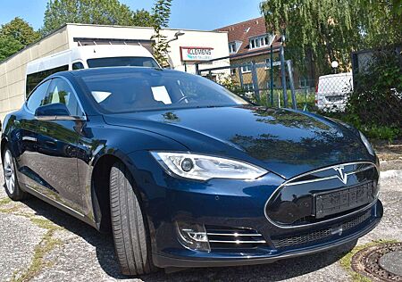 Tesla Model S 85D Allradantrieb *FREE SUPERCHARGING*