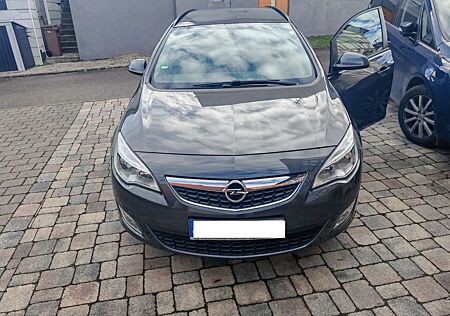 Opel Astra Sports Tourer 1.4 T Sports Tourer 150 Jahre