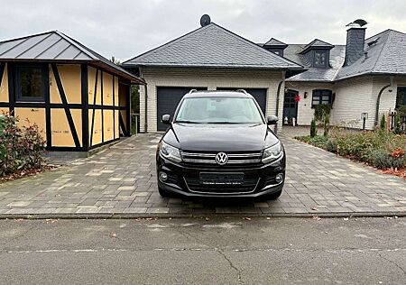 VW Tiguan Volkswagen Cup Sport & Style 1. Hand Navi 8-fach Alu