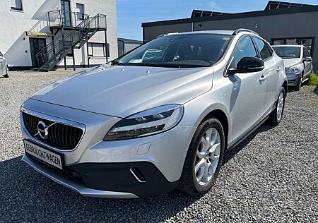 Volvo V90 Cross Country V40 Cross Country D3 Momentum /Top Ausstattung