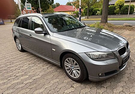 BMW 320 gebraucht kaufen BMW 320i 320 3er Touring Touring.Leder. Panorama