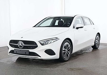 Mercedes-Benz A 180 Progressive Widesc Kamera LED 7G Spurhalte