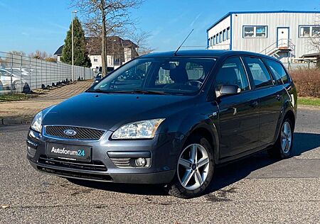 Ford Focus Turnier Ghia*Klima*PDC*SHZ*