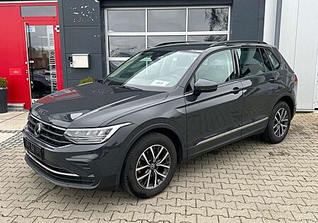VW Tiguan Volkswagen 1.5 TSI Life LED AHK Navi ACC