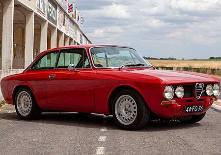 Alfa Romeo GT 1600 Junior Lusso