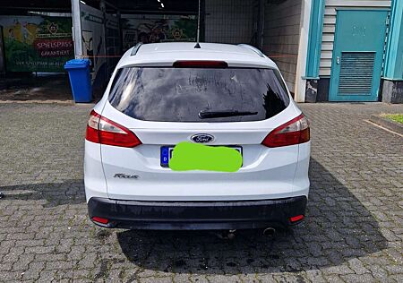 Ford Focus Turnier 2.0 TDCi DPF Aut. Titanium