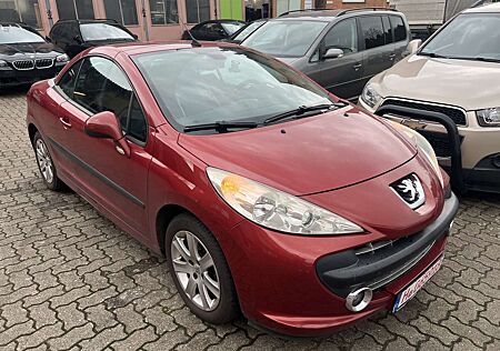 Peugeot 207 CC 120 VTi Automatik Platinum