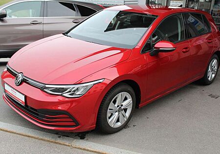 VW Golf Volkswagen VIII Lim. Life 1.5 eTSI Privacy DSG