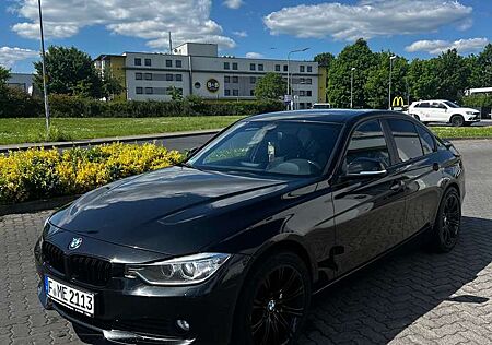 BMW 320 F30 *Sport line*18“Zoll*M-Lenkrad*Carplay* TOP!