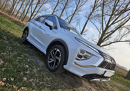 Mitsubishi Eclipse Cross Top Hybrid 4WD+Panodach