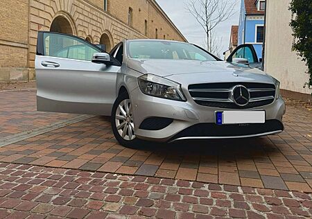 Mercedes-Benz A 180 (BlueEFFICIENCY)