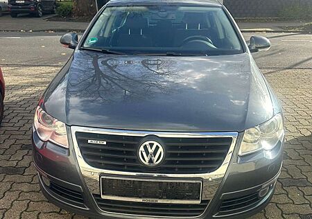 VW Passat Volkswagen Diesel 2.0 Blue TDI DPF Comfortline