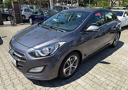 Hyundai i30 YES!*1HAND*SCHECKHEFT*NAVIGATION
