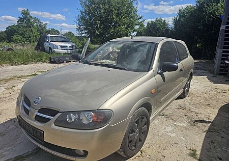 Nissan Almera 1.5 acenta