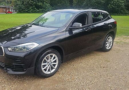 BMW X2 sDrive 18 d Advantage LED