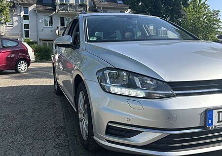 VW Golf Variant Volkswagen 2.0 TDI SCR DSG Comfortline