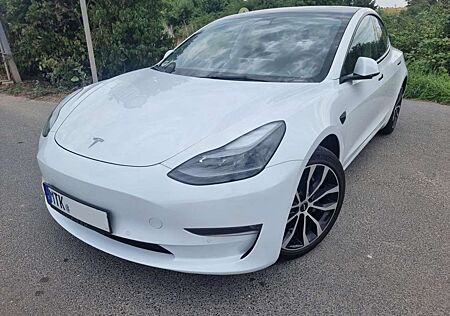Tesla Model 3 Langstreckenbatt. Allradantrieb Dual Motor