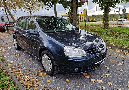 VW Golf Volkswagen V Lim. Tour /Tüv Neu / 5.Türen / Klima