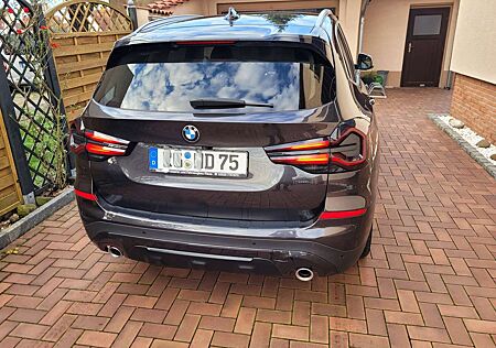BMW X3 xDrive20d Aut. xLine AHK Leder Faselift