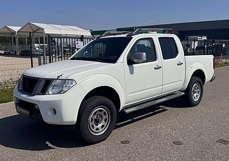 Nissan Navara Pickup Double Cab PLATINUM 4X4