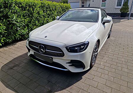 Mercedes-Benz E 220 d Cabrio 9G-TRONIC AMG Line