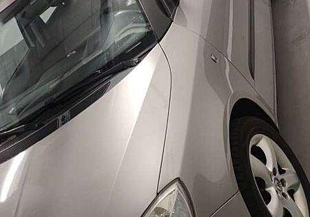 Skoda Fabia 1.4 16V Combi STYLE Edition