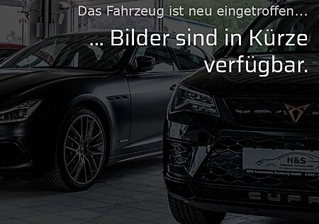 VW Tiguan Volkswagen Track & Style 4Motion*AHK*Sitzheizung*PDC