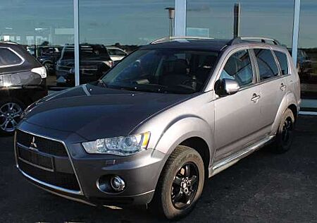 Mitsubishi Outlander 2,2 DI-D TC-SST Instyle Leder schwarz