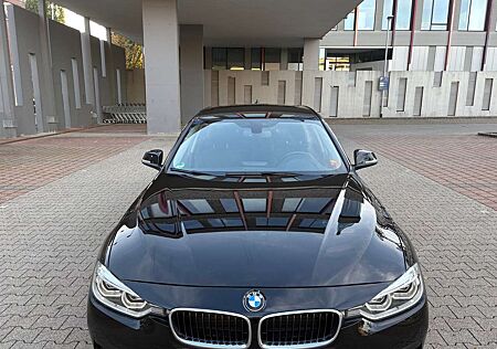 BMW 320d 320 TouringAdvantage