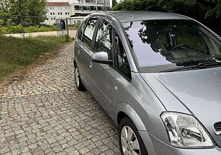 Opel Meriva A Autm. CLIMATR. SITZHZG 1.6 Benzin