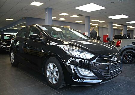 Hyundai i30 1.4 - WENIG KILOMETER - 1. HAND - Klima -